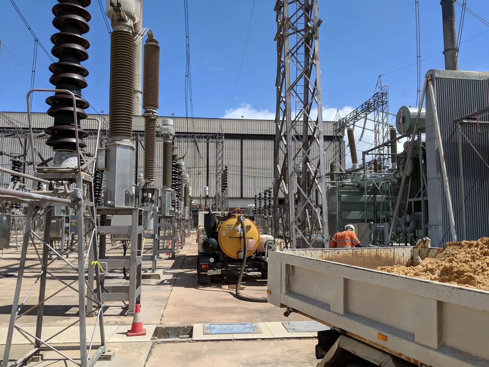 Powerline maintenance on site